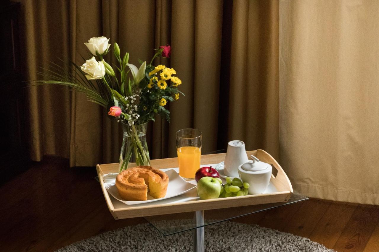 Guest House Bairro Azul Lisbon Bagian luar foto