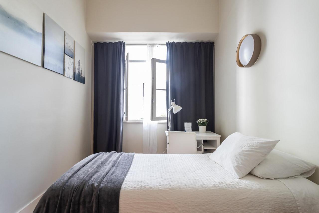 Guest House Bairro Azul Lisbon Bagian luar foto