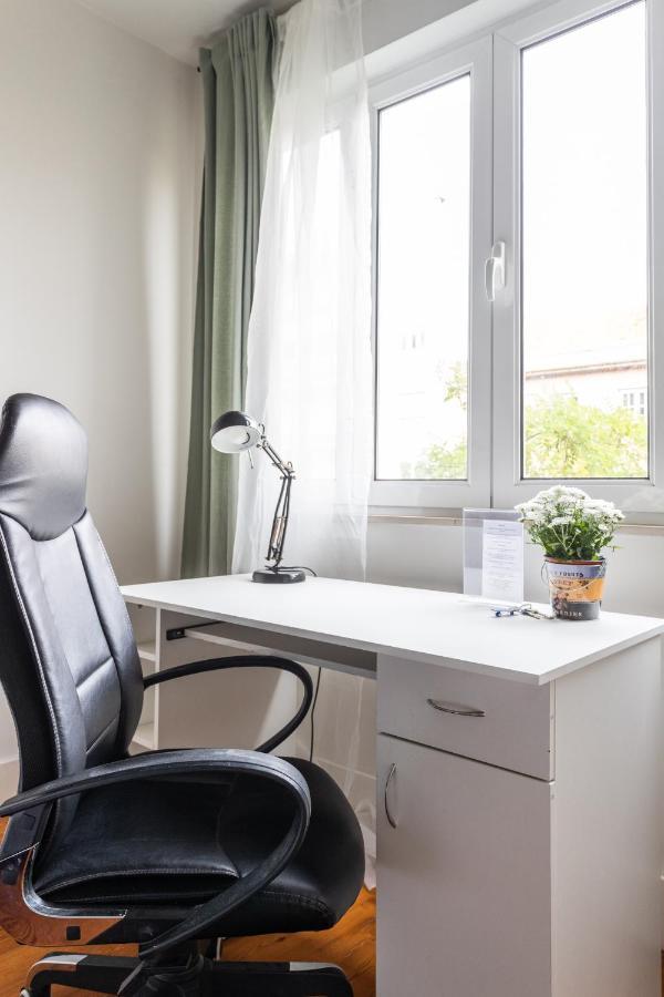 Guest House Bairro Azul Lisbon Bagian luar foto