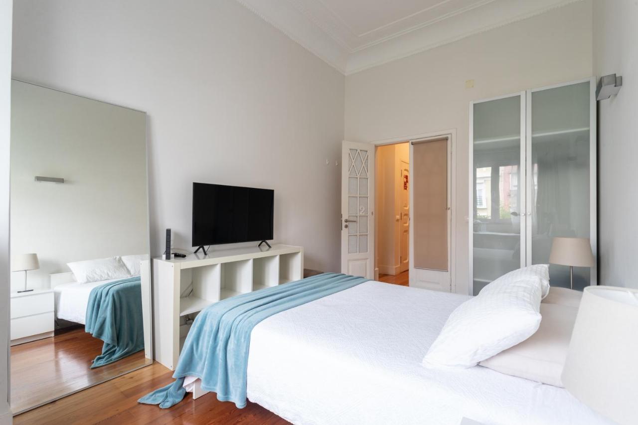 Guest House Bairro Azul Lisbon Bagian luar foto