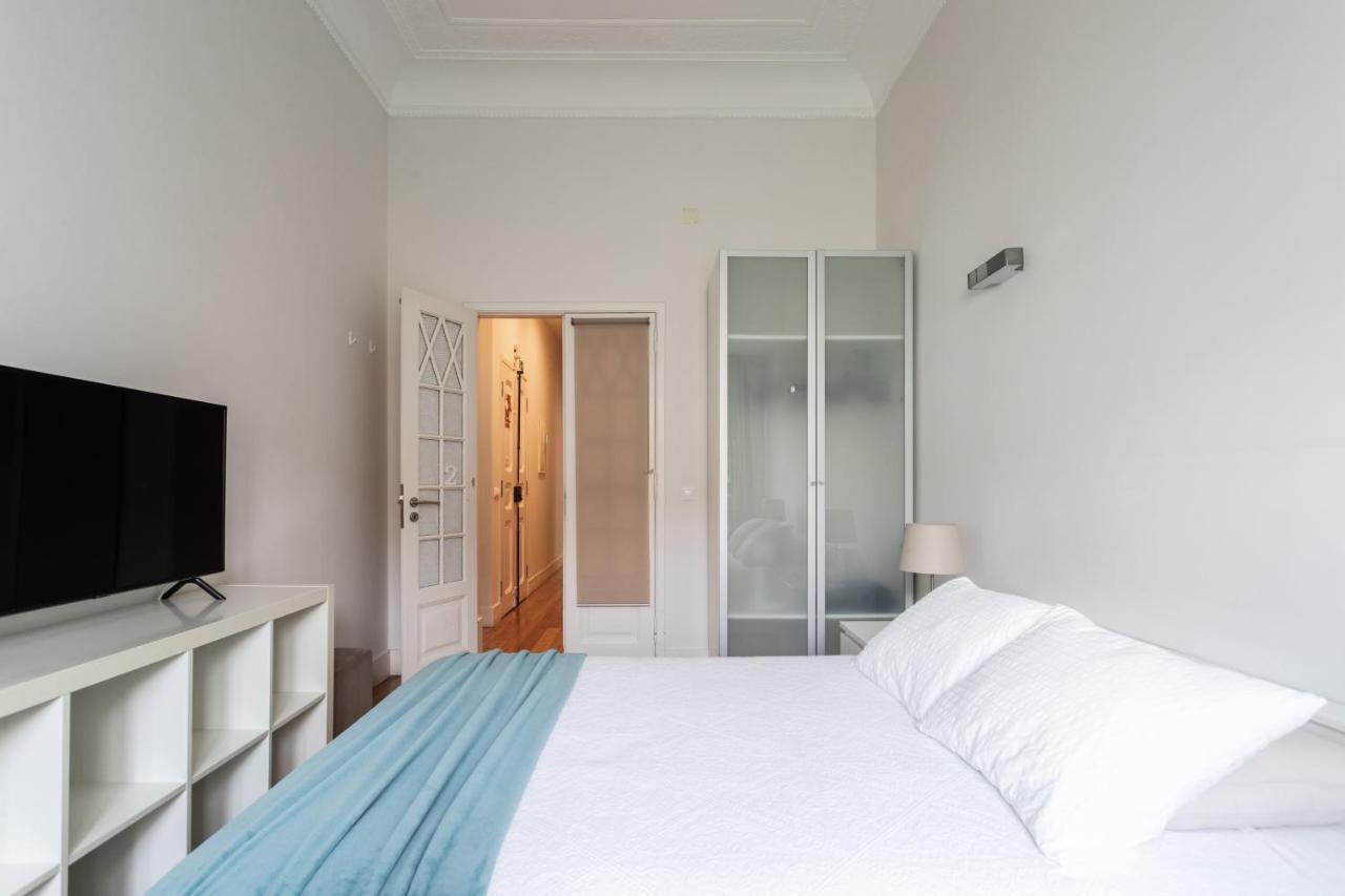 Guest House Bairro Azul Lisbon Bagian luar foto