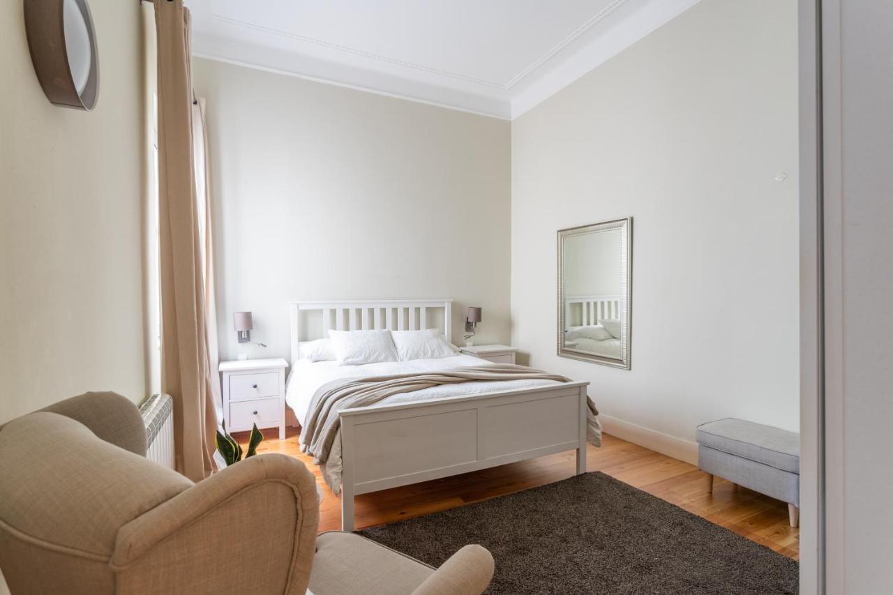 Guest House Bairro Azul Lisbon Bagian luar foto