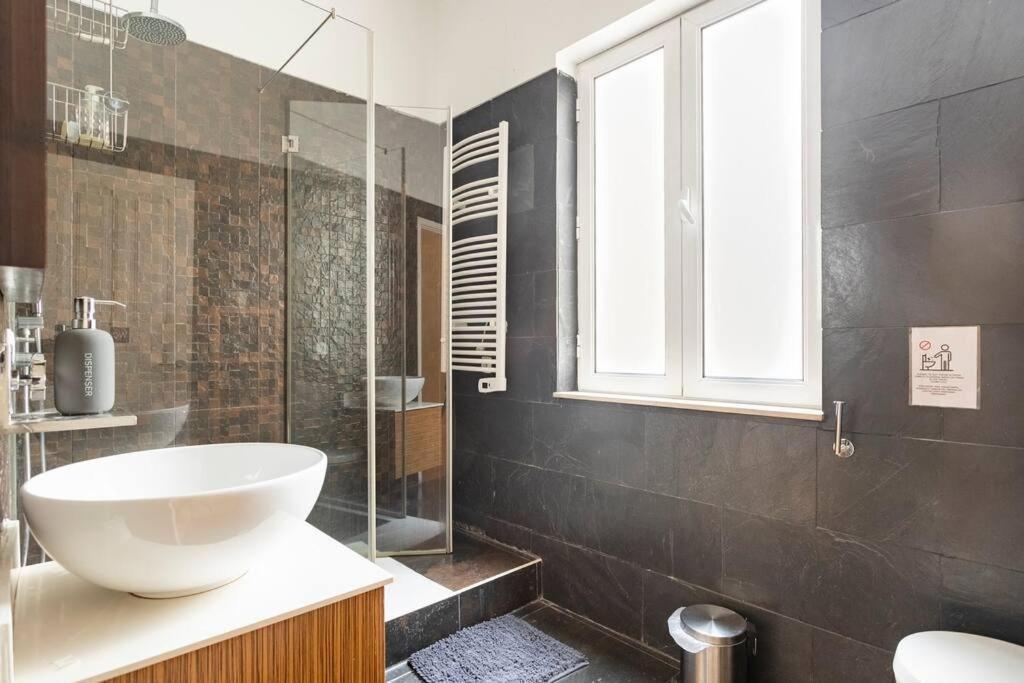 Guest House Bairro Azul Lisbon Bagian luar foto
